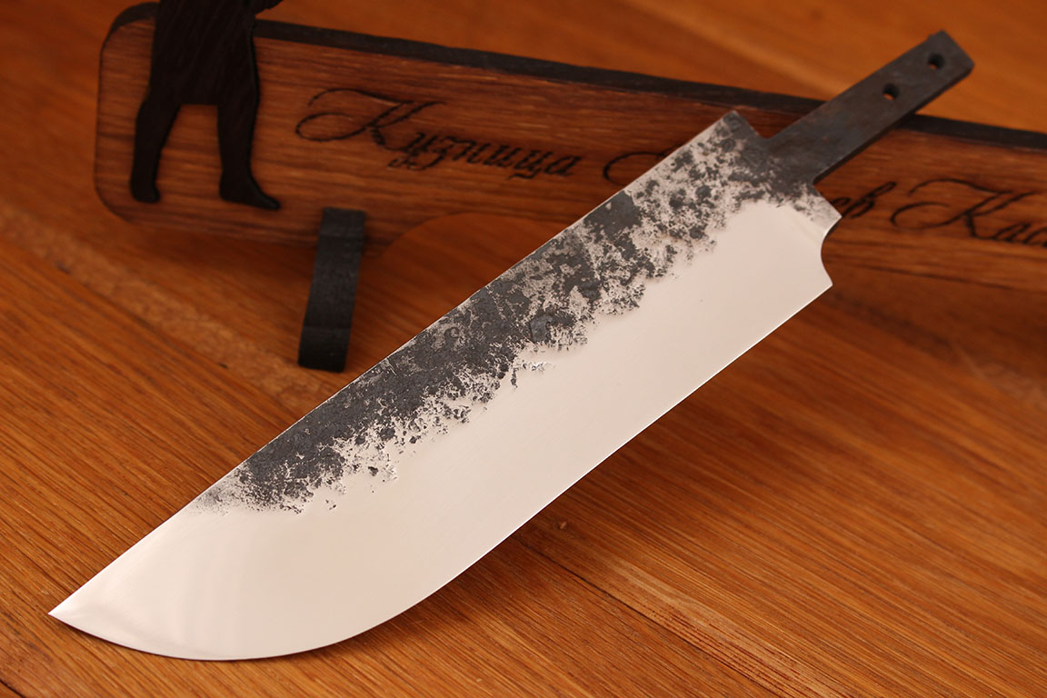 Клинок "Медведь" х12мф (элемент ковки)